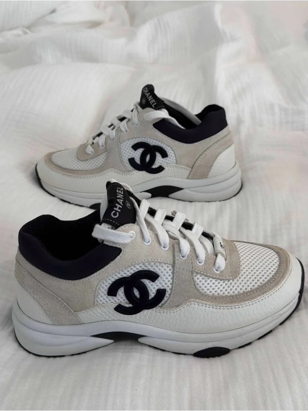 CHANEL Sneakers White